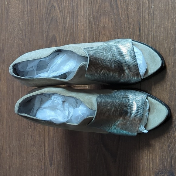 HP. Alexander Wang Peep Toe Pumps - Picture 4 of 16